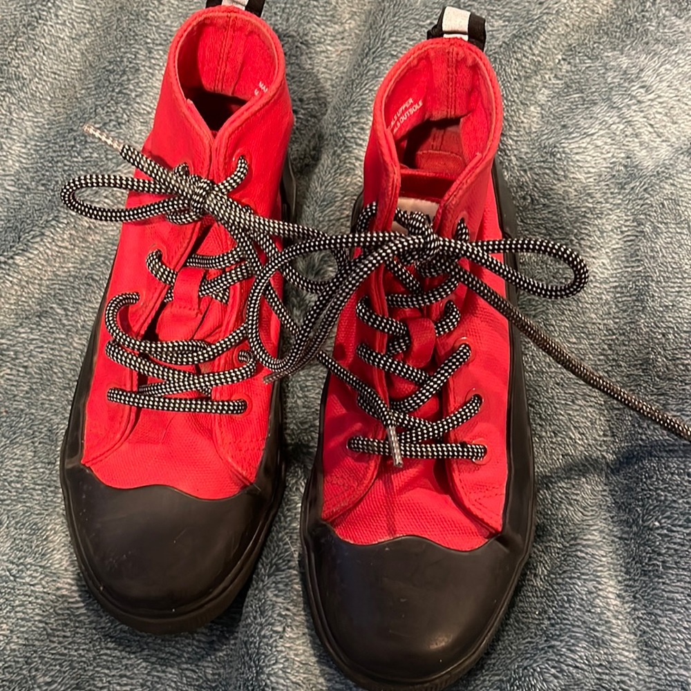 Kids Red Hunter waterproof sneakers / boots